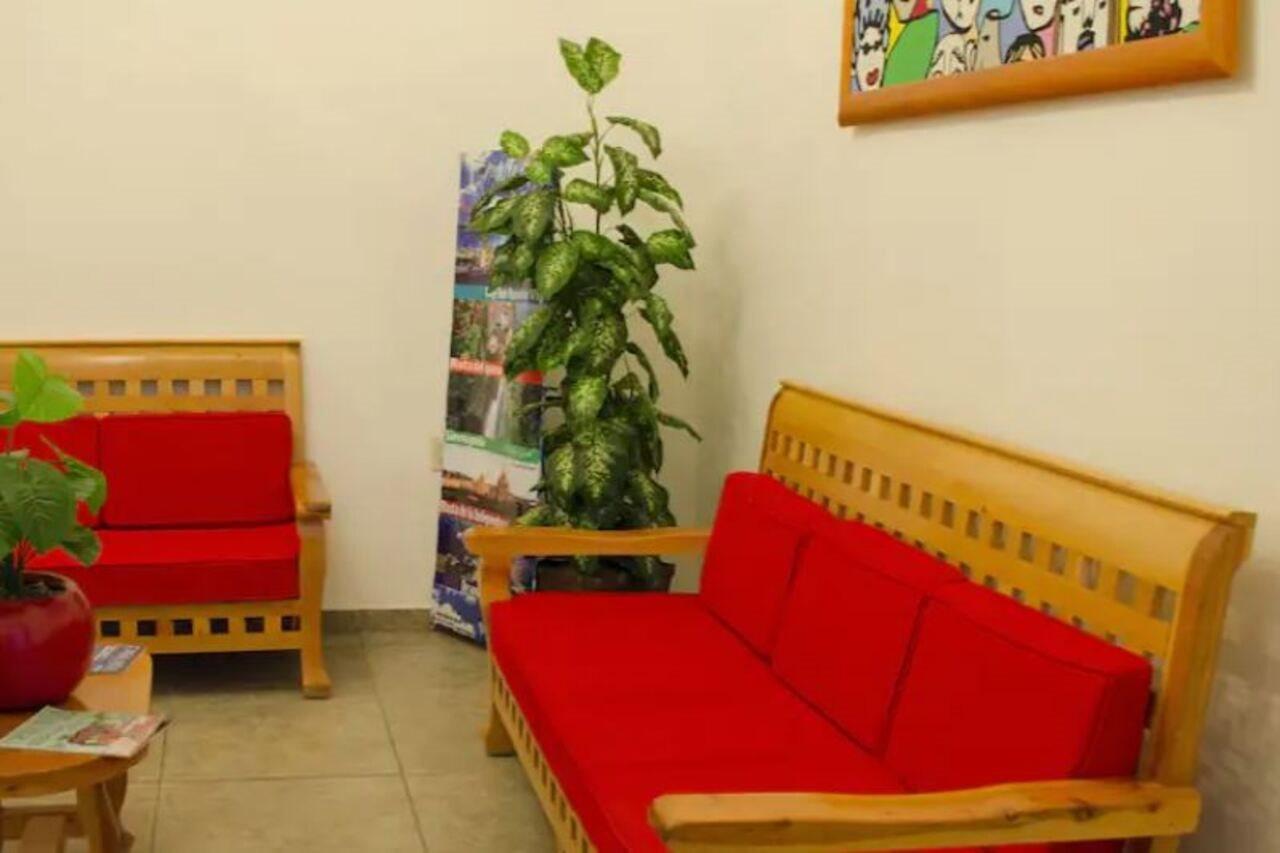 Cinco De Mayo Hotel Queretaro Bagian luar foto