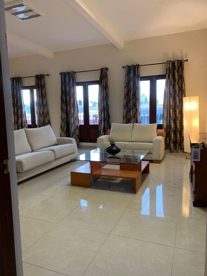 Cinco De Mayo Hotel Queretaro Bagian luar foto